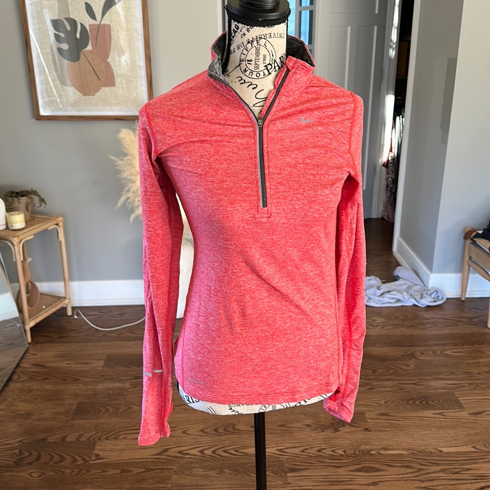 Nike Dry-Fit Pullover - Picture 1 of 5